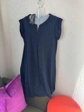 Lysse Navy Cap-Sleeve V-Notch Shift Dress